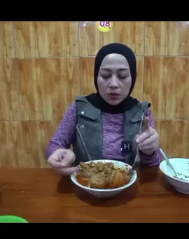 makan mie ayam (Yt: Shanty Denny)#shantydenny #mukbang #mieayam #bikinngiler #mukbangvideo 