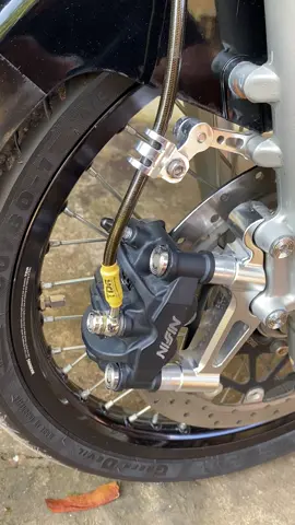 Kaliper nissin twin afrika import#glgank #gl100indonesia #tiger #cb #hondagank 