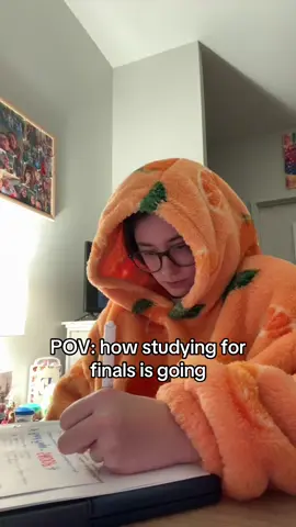 Smooth brain indeed🧍‍♀️ #finals #pharmacy #college #fyp 