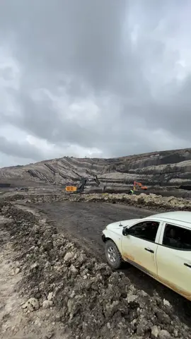 josjissssss#kulitambang #tambangbatubara #fyp #kalimantanselatan 