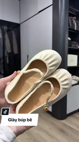 Êm chân và nó mềm lắm mn ạ #xuhuong #phoidoxinh #ngocdodaily #giaydep #giaybupbe  