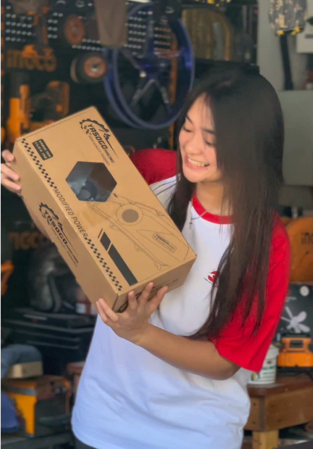 Ito next natin install. Baka may mga comments and suggestions kayo sa pagiinstall nitong Airfter cover. Nakikita ko kasi yung iba tinatakpan. Comment na kayo bago ko pa mailagay HAHA