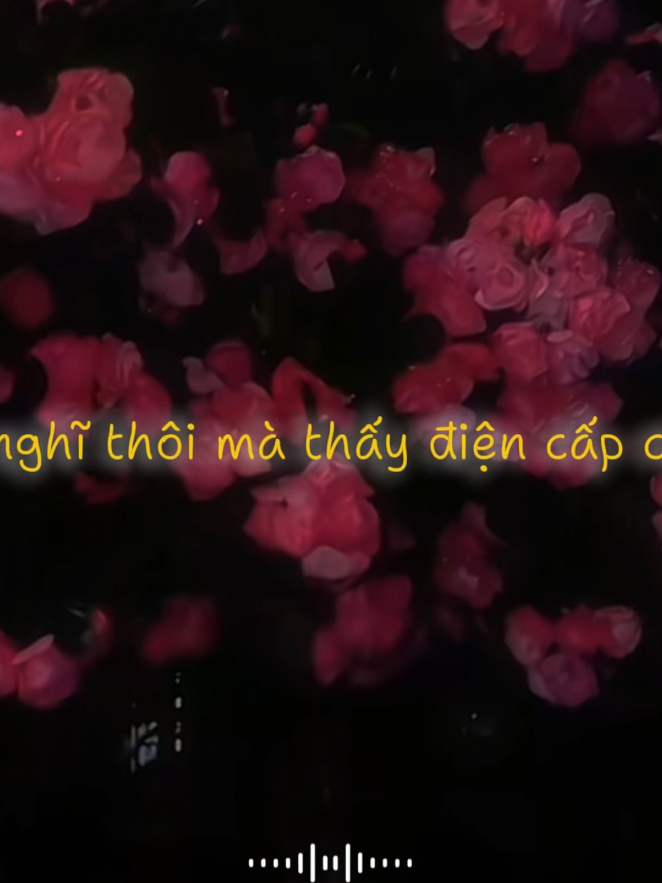 hãy tưởng tượng chúng tar đang ngồi nhau  trên sân thượng ngắm sao 💗 rồi tôi tiến lại gần cốt hơn 💓 và đẩy cốt rơi xuống #xh #vairal #fyp #yeuem #quangvu326 