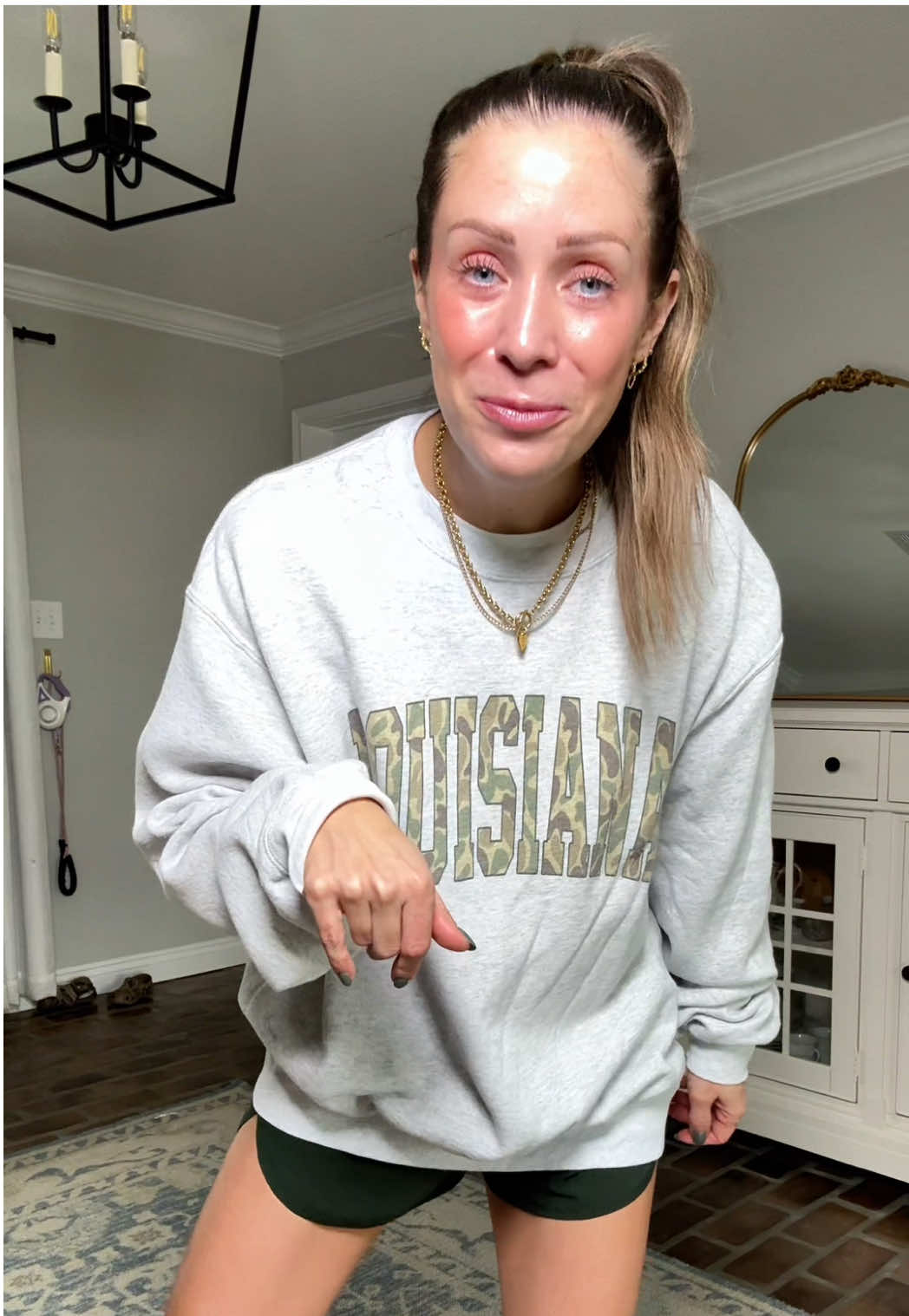 Love a good Louisiana sweatshirt! @PartyOnShop #sweatshirt #louisiana #crewneck #louisianatiktok 