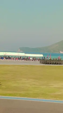 จงภาคภูมิใจในตัวเองที่ผ่านอะไรหลายๆอย่างมาได้ ยินดีกับน้องๆทหารผลัด2/68ด้วยนะครับ เดินส่วนสนามปิดหลักสูตรการฝึกเรียบร้อย  💂✌️ #นาวิกโยธิน #ทหารเรือ #หัวเกรียน 