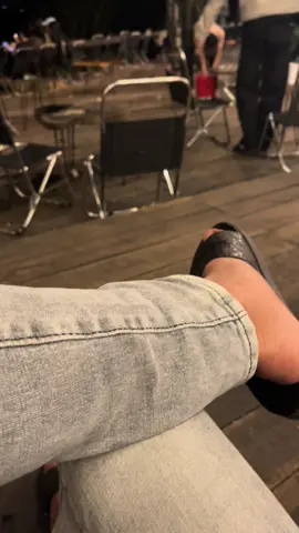 Nhìn nhiều người có đôi nhìn mình chỉ biết một mình không được như vậy 🥺