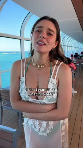i used to care more about how i looked than how i felt, and growing past that mindset has been the real win. from a girl who’s been through body shaming online, years of not eating enough and weeks of binging, and holidays spent body-checking myself in the mirror between meals: please eat, ENJOY THE HOLIDAYS, and treat your body with kindness. life is so much bigger (and happier) when you’re living it nourished, present, and smiling. i promise. 🤍