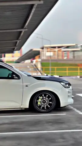 🤍#บ่าวบุรีรัมย์ #บ่าวฟอร์ด #ป๊อบคอร์น🍿 #ท้ายเขมรเรสซิ่ง #มาร์ชการยางแปดริ้ว 