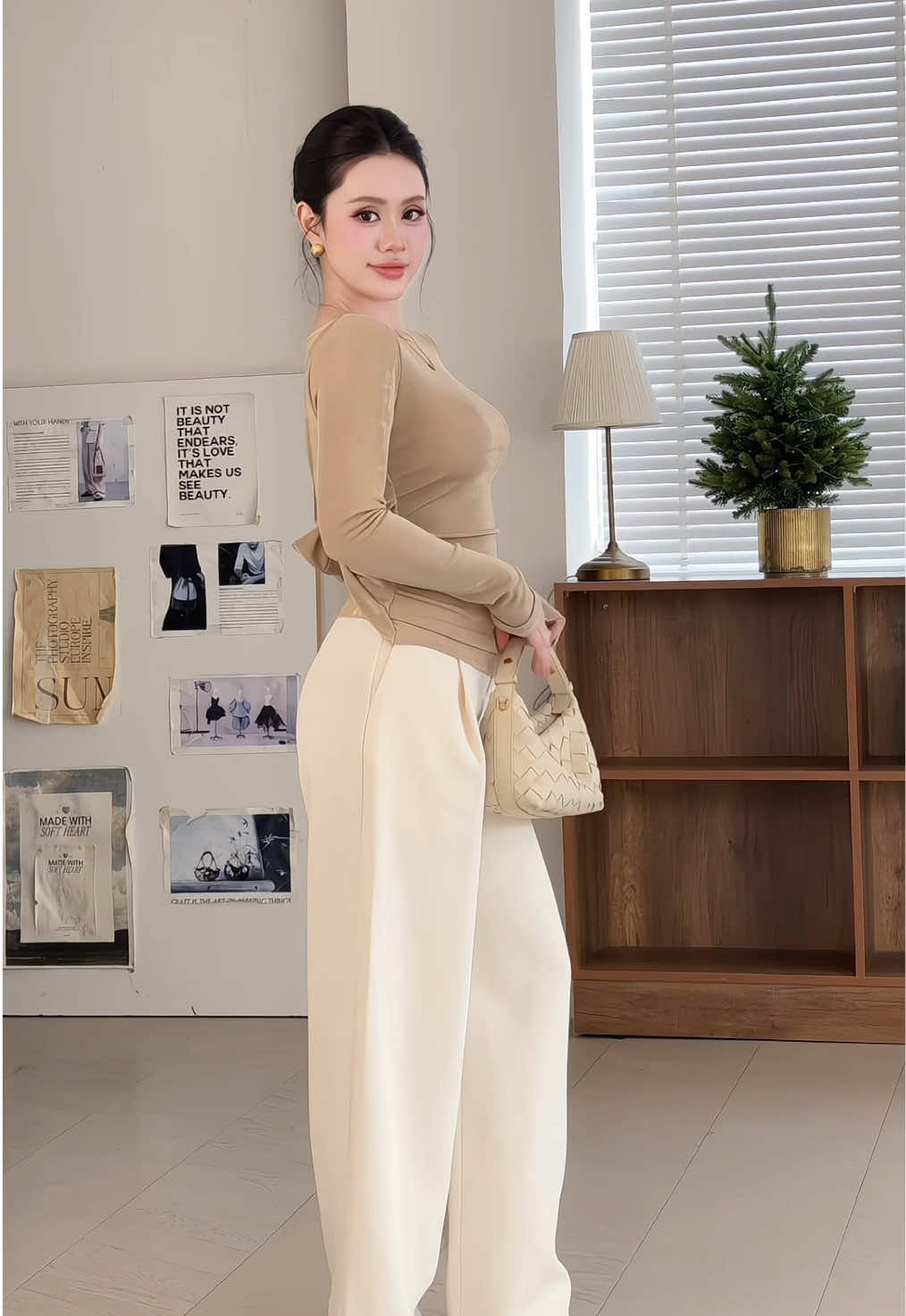 Yêu em áo này quá đi mất 🔥 #KAYLIN #hangmoive #thoitrangnu 