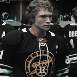 NEED 👅 #ilyarozanov #ilyarozanovedit #heatedrivalry #heatedrivalryedit #fyp shane hollander edit hollanov connor storrie hudson williams edit 