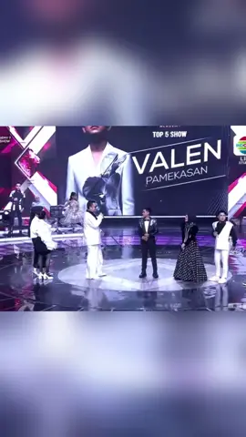 Itu harus aa gilang gimana sih pake di tanya😭😭@DA7.Valen@DA7 MILA#milen#fyp#milada7#valenda7 
