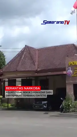 BERANTAS NARKOBA POLRES TEGAL BEKUK 3 PENGEDAR SABU DAN PEMBUAT TEMBAKAU SINTETIS SATUAN RESERSE NARKOBA POLRES TEGAL MENANGKAP PENGEDAR NARKOTIKA JENIS  SABU DAN PEMBUAT NARKOTIKA JENIS TEMBAKAU SINTETIS GORILA . DARI  TANGAN TERSANGKA , POLISI MENGAMANKAN SEJUMLAH BARANG BUKTI SEPERTI 20  PAKET SABU , DAN 23 PAKET TEMBAKAU SINTETIS SIAP EDAR , SERTA BARANG BUKTI LAINNYA . SEMARANG TV #fyp
