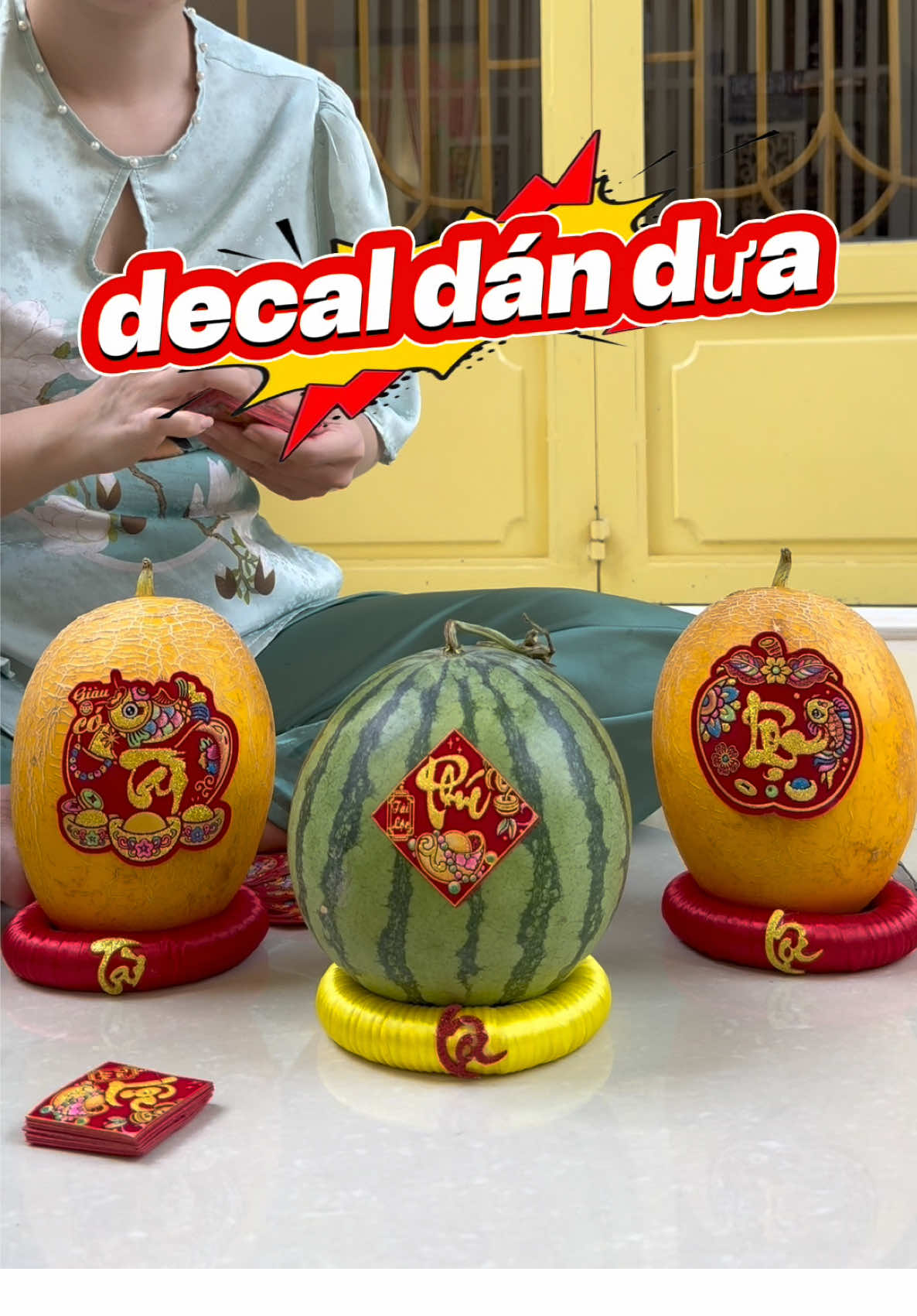 decal dán dưa #shopcodung #trangtri #phongthuy #giaydandua #dechungdua  @Xưởng bao lì xì cô Dung  @Xưởng bao lì xì cô Dung  @Xưởng bao lì xì cô Dung 
