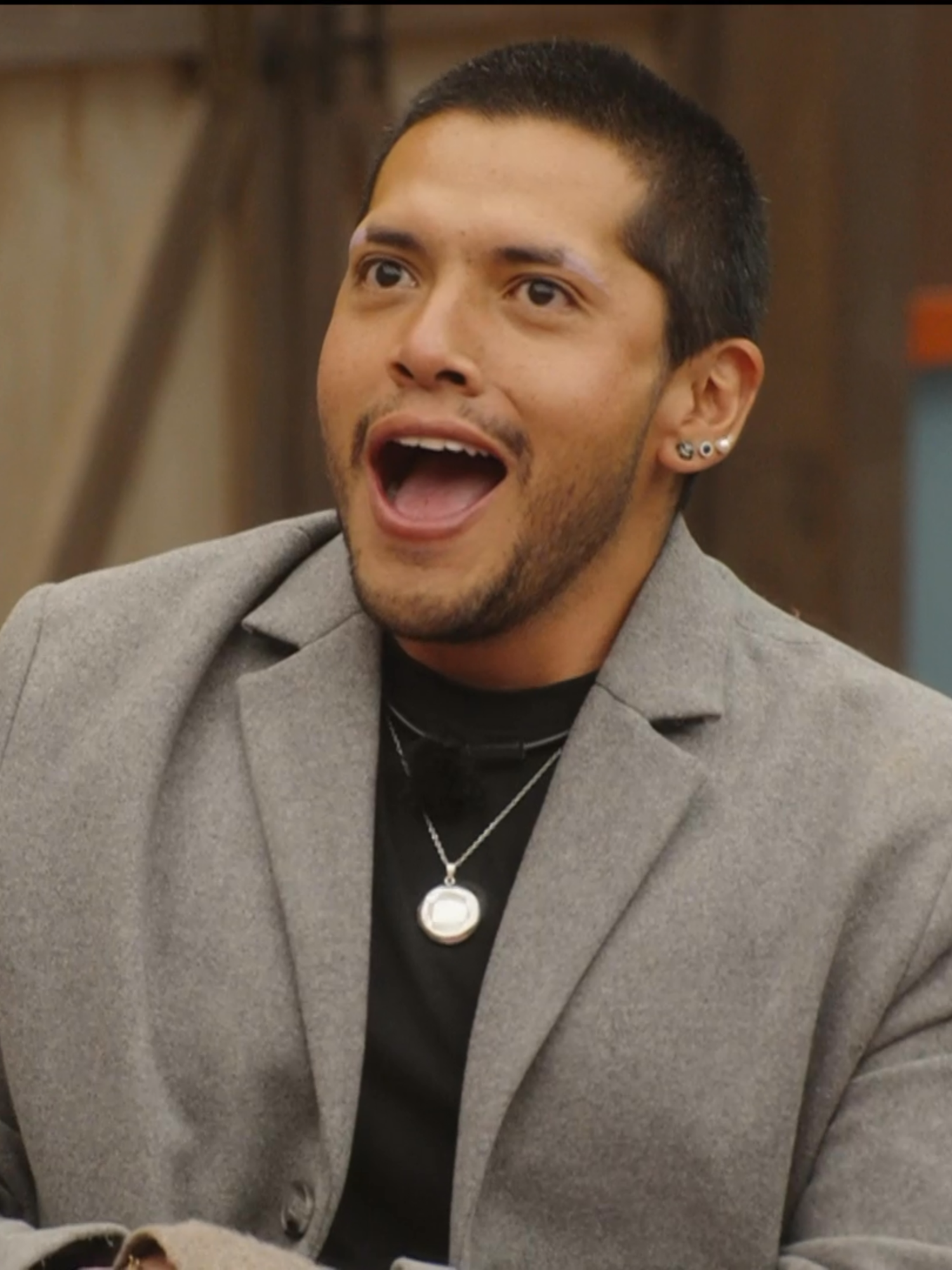 El público decidió que #Teo es el peón que se enfrentará al duelo de la nominación. 😳 📺 #LaGranjaVIP EN VIVO AHORA 🐮 Lunes a viernes 9:00 p.m. por #AztecaUNO Domingo La Gala 8:00 p.m. por Azteca UNO. 🌾 Transmisión 24/7 en #DisneyPlus, experiencia completa.