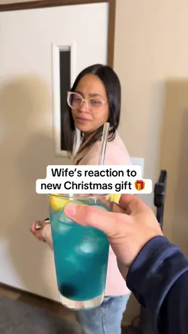 The portable bartender for all your needs. #smartcoaster #barsyssmartcoaster #cocktailmachine #drinkmixes #tiktokholidayhaul 