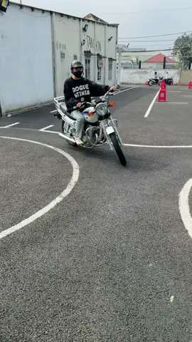 Thi bằng lái xe hạng A chạy xe mô tô trên 125 phân khối #thaytuandaylaixe #daynghetanson #thibanglaia2 ##creatorsearchinsights  #xecontay 