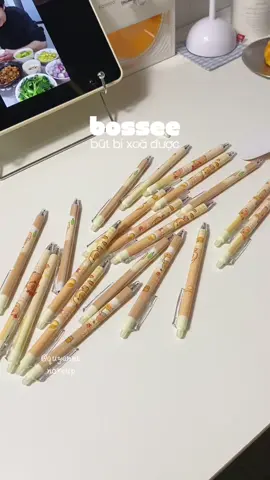 Mấy bé đang tập viết có bút này nhàn cho bố mẹ hơn nè #butbixoaduoc #butxoaduoc #butxoaduocchobe #bossee #vanphongpham 