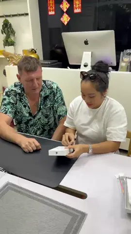 Quà 🎁 giáng sinh 🎄 sớm 🥰 Thank so much ❤️ my Sweet honey 😘💕👫