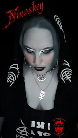 What are you waiting for? Follow me, humans!! Also, if you would like, join the Discord today and jump into the fun ❤️ https://beacons.page/ninoskey  #TheRedDungeon #cosplay #tattooartist 