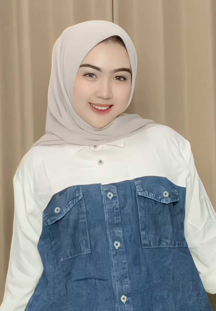 Kemejanya adem bangt 😍#kemejawanita #OOTD #kemejastyle 