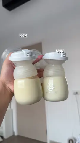 จะ6เดือนแล้ว น้ำนมก็ยังไม่ลด มีเครืองปั้มดีมันก็ดีแบบนี้แหละ🍼โนสปอนนะค่ะใช้เองซื้อเอง ห้ามนำคลิปไปใช้ต่อนะค่ะ#เครื่องปั้มนม #นมแม่ #เครื่องปั้มนมattitudemom #attitudemomgalaxylll #attitudemom 