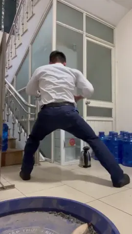 4 tên đạo chích đen đủi khi đột nhập vào cơ sở của cựu quân nhân đi gác đêm