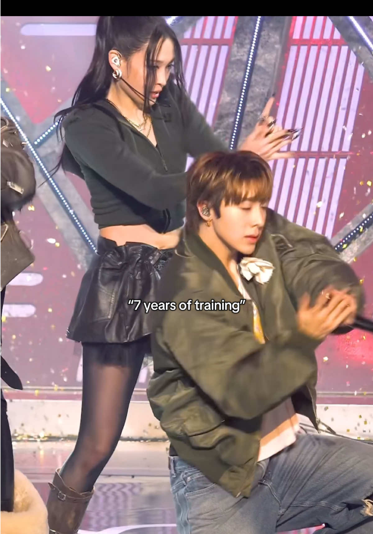 7 years to still be that stiff is kinda wild even when training with bailey. #annie #adp #alldayproject #kpop #fancam @ALLDAY PROJECT @ITZY @ILLIT @NewJeans @IVE.official 