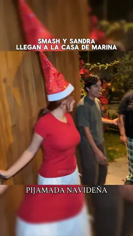 Sandra y Smash llegan a la casa de Marina Gold.#ryan.a92edits #sandraskins #smashdota #smashkins