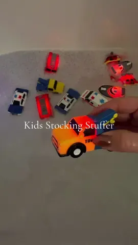 The perfect little fun stocking stuffer! #bathtoysforkids #bathtoys #stockingstuffer #lightupbathtoys #kidsstockingstuffers 