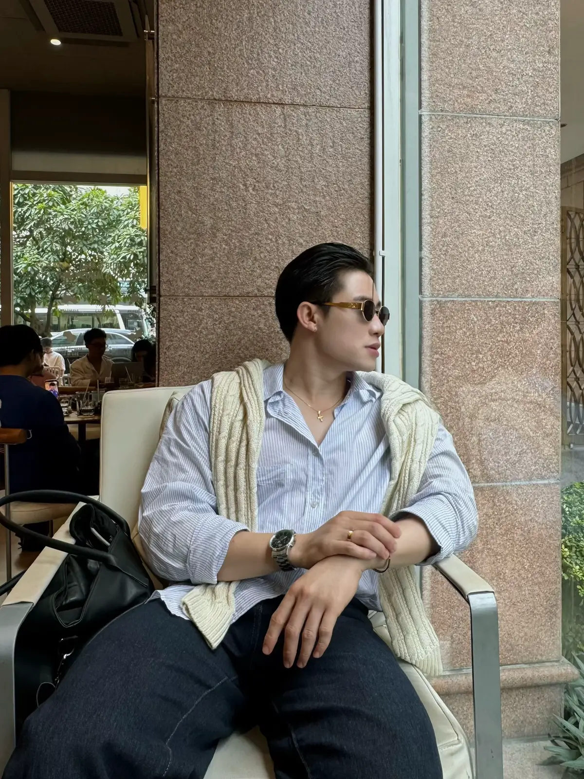 Mặt thư giãn trong lòng than dữ #cafe #everyhaftcoffe #2026 