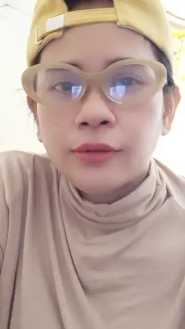 kadang religi kadang ya model bgini , yah inilah Dunia , jgn mudah menilai , intinya jgn kotori hatimu dgn penilaian2 . 