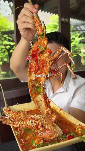 Hari ke2 belajar Hemat cuma boleh makan SEDERHANA AJA! #promomakanharian #kulinerjakarta #kulinerviral #mukbang #cafejakarta 