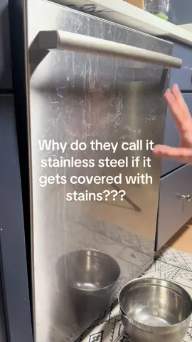 Magic rags clean stainless steel, glass, tile etc with no chemicals! #magicrag #cleanstainlesssteel #cleanwindows #KitchenHacks 