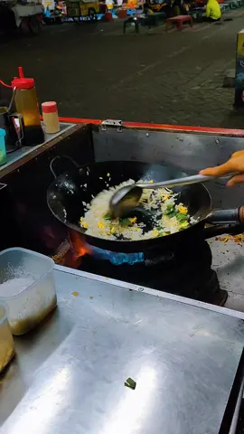 Borong en segoku cah Ben rejeki ne tambah akeh😅#nasgorenak #nasgormumbol #fypシ゚viral #wajanantilengket #CapCut 