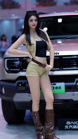 #Beautiful #HighValue #PowerfulAura #Sexy long legs 
