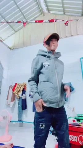 #fpy_tiktok #ចង់ល្បីដូចប្រូដែរ😹🤣🤣🤣🤣 