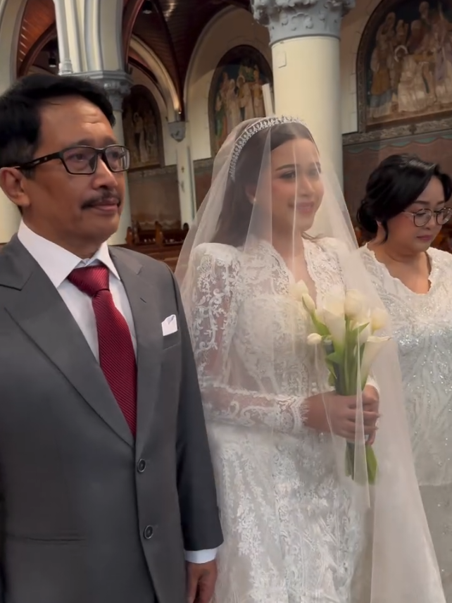 happy wedding brisia Jodie dan Jonathan Alden #brisiajodie #jonathanalden #brisiajodiemenikah 