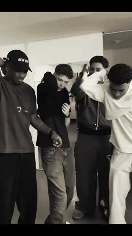 MOCHILA OFF, RESENHA ON 🤟🏻 #kosky #fontinnelerj #viral 