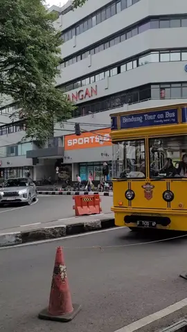 WAJAH BARU ALUN-ALUN KOTA BANDUNG SETELAH DI RENOVASI - DESEMBER 2025 #alunalunbandung 