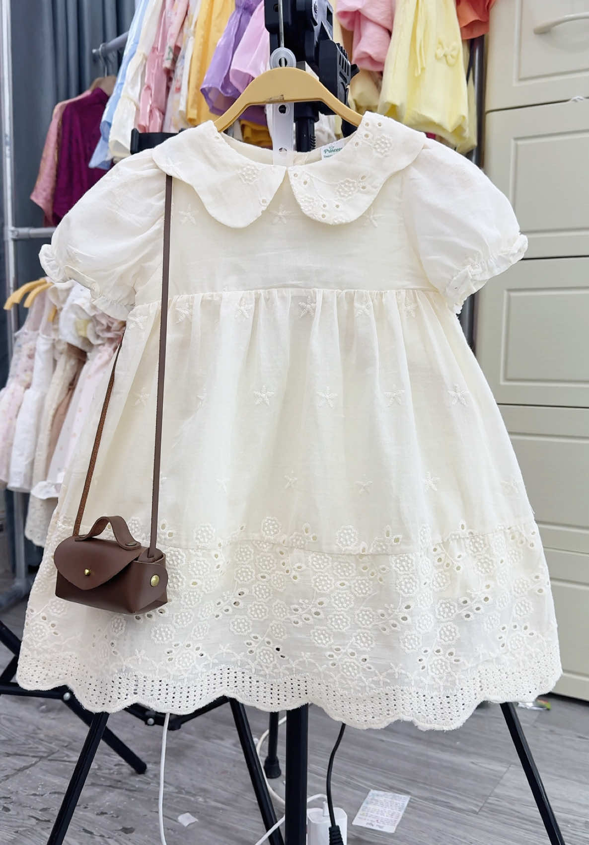 Mẫu mới xinh quá ạ #vaybegai #xuhuong 