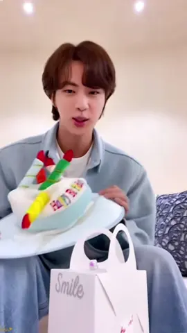 [4/12/1992-4/12/2025] Anh Jin đã quyên góp 100 triệu won cho Hiệp hội Phúc lợi Xã hội Namgwang ở Busan vào ngày 1 tháng 12 💜🐹 Hiệp hội Phúc lợi Xã hội Namgwang cũng chia sẻ: 