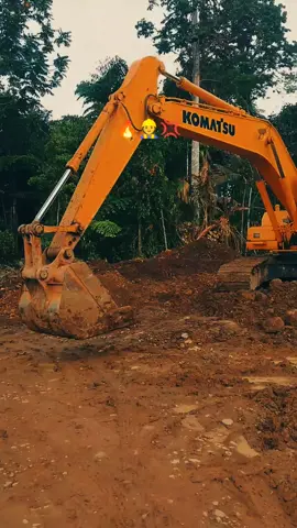 test kombinasi #duniaalatberat #operator_excavator_muda😎 #semogarame #anakmuda #komatsupc200 