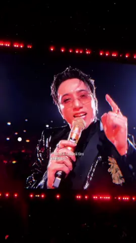 Năm sau chúng ta sẽ lại tiếp tục khiêu vũ day4,5 nhó 🫶🏻👑#CapCut #allrouderconcertday3 #dacinginthedark #SOOBIN #KINGDOM 