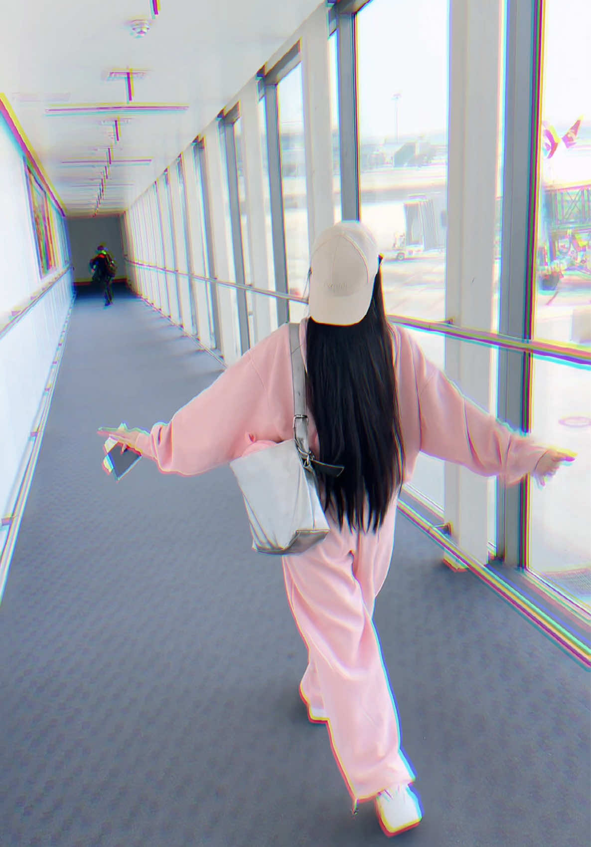 Hãy yêu một người khi bạn gặp vấn đề chỉ cần gọi 