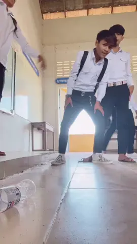 #ញាំខ្ទឹមជ្រួកអត់🤪