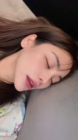 ตื่นมาก็เหงา ไม่ตื่นหรอก #อิงฟ้าวราหะ #engfawaraha #อิงฟ้ามหาชน #คุณนายตื่นสาย 