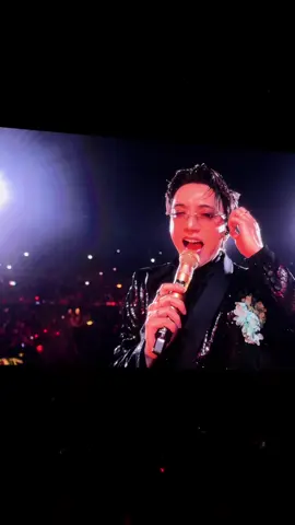 Đã là của nhau rồi, thì chắc chắn sẽ tìm về với nhau thôi             Cre: Kiiutrang17  #SOOBIN #soobinliveconcert #allrounder 