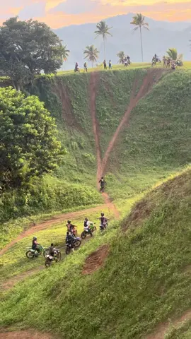 Mias uphill dre ey #trail #uphill #klx150 #klx140 #moto 