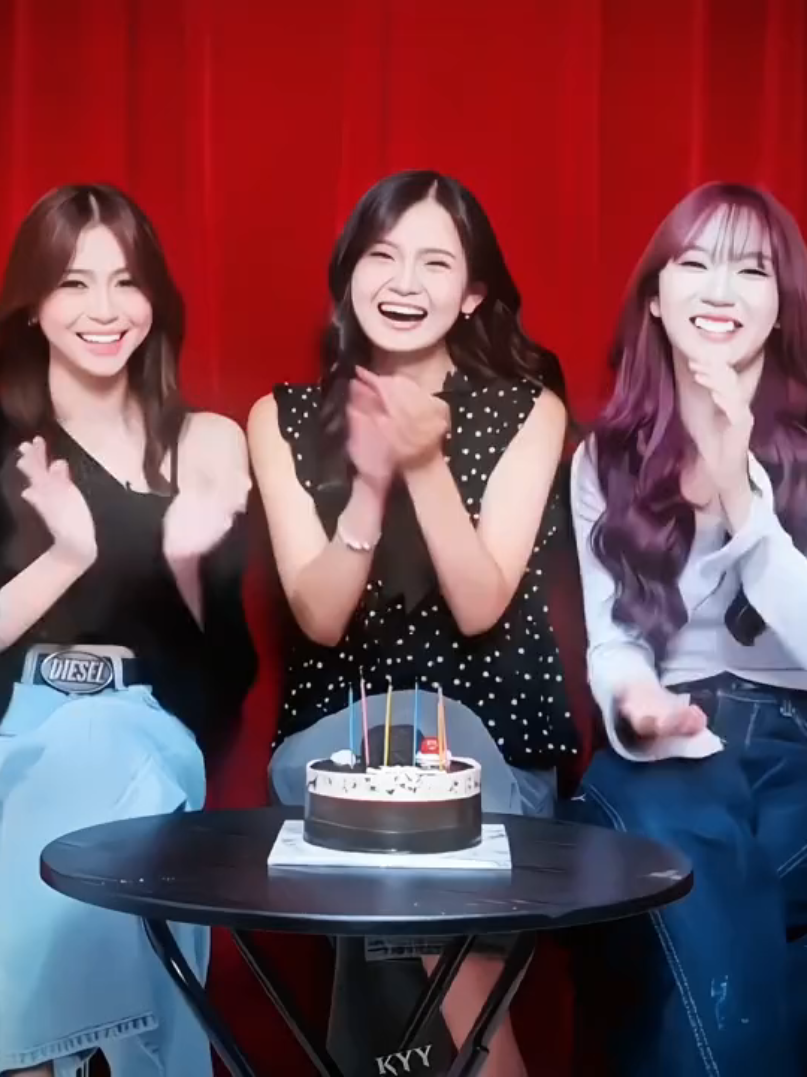 Day 1 Malas Ngedit .  .  .  #marshajkt48 #indahjkt48  #katrinajkt48 #fyp