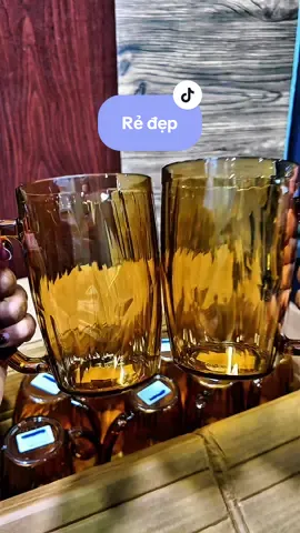 Quá trời đẹp luôn ly nhựa beka.